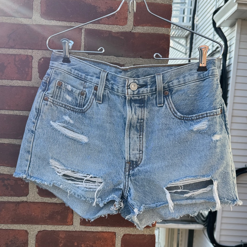 Levi's Light Blue Distressed Jean Shorts Sz 29
